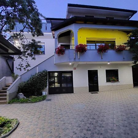 Apartma Mimi Dekani Ngoại thất bức ảnh