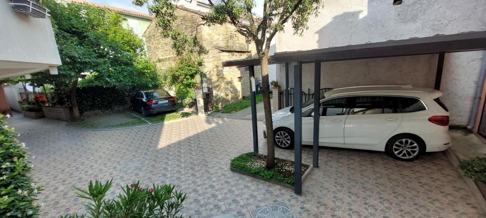 Apartma Mimi Dekani Ngoại thất bức ảnh