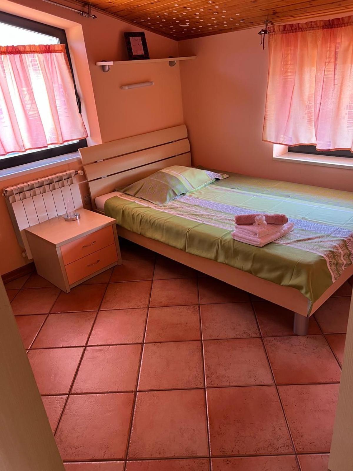 Apartma Mimi Dekani Ngoại thất bức ảnh